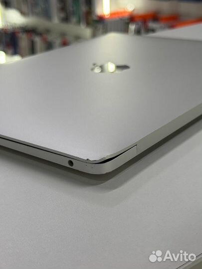 MacBook Air 13 M1 8/256 Silver