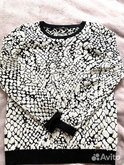 Свитер женский