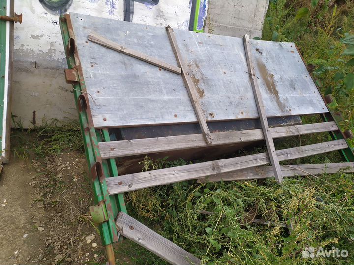 Задние ворота на полуприцеп