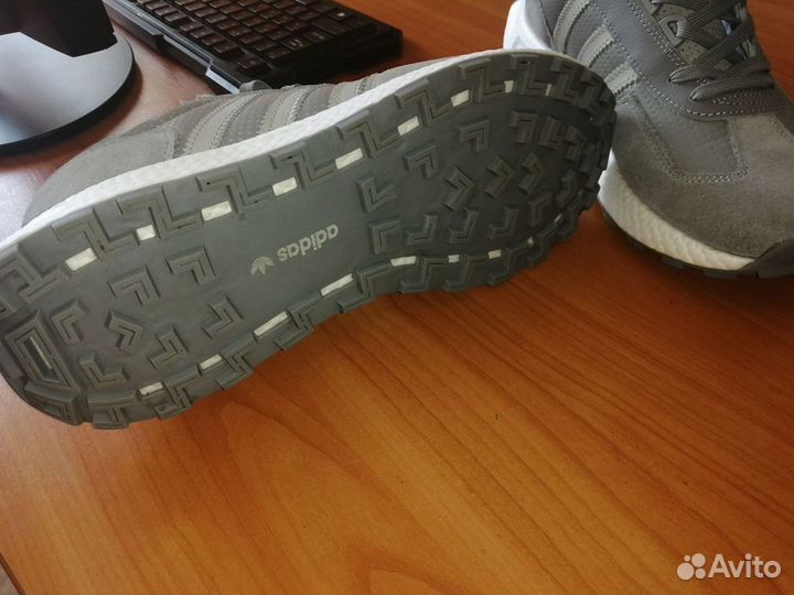 Adidas мужские кроссовки 42р