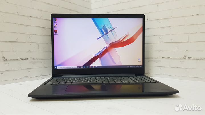 Игровой ноутбук Lenovo 2видеокарты/4Gb/SSD/ гарант