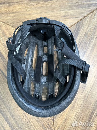 Велошлем Uvex 54-60 см