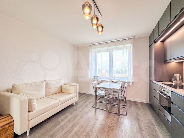 2-к. квартира, 58,6 м², 15/15 эт.