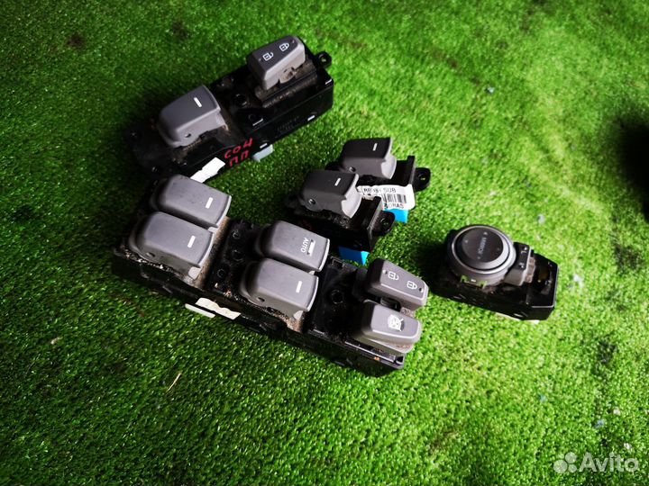 Кнопка стеклоподъемника для Hyundai Sonata 09-14