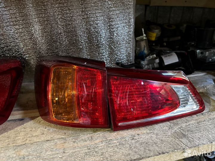 Фонари задние Lexus Is250 2009