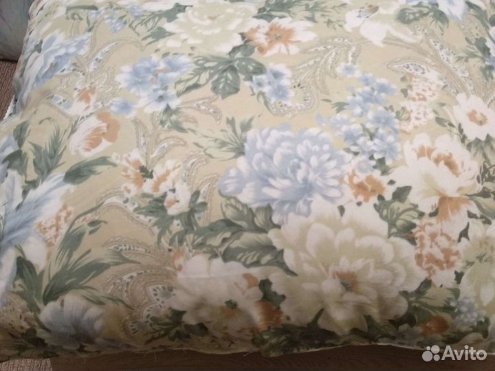 Большие,диванные подушки2 шт,перьевая