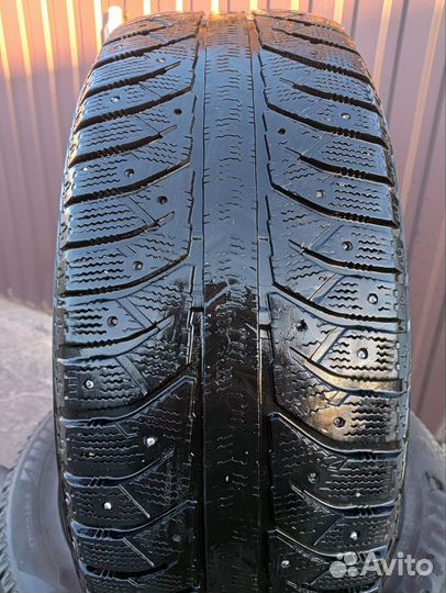 Bridgestone Ice Cruiser 7000 235/55 R19 101T