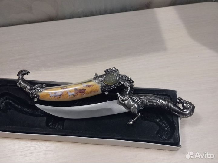 Подарочный нож