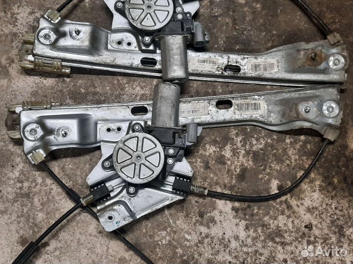 Стеклоподъемники передний двери Geely Emgrand EC7