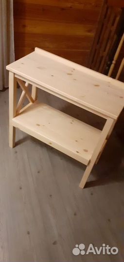 Этажерка из дерева