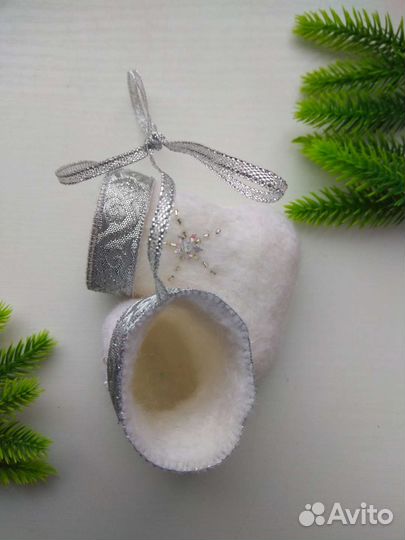 Сувенирные валенки