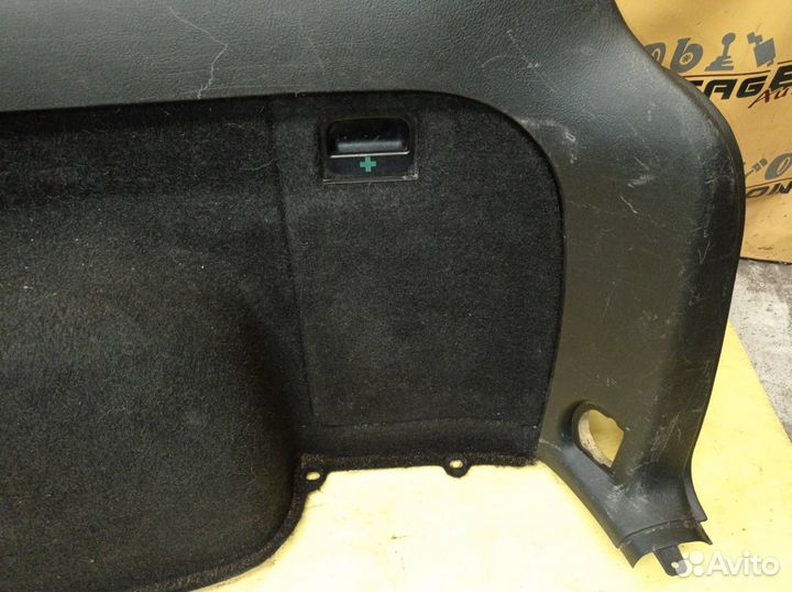 Обшивка багажника правая Универсал VW Passat B5