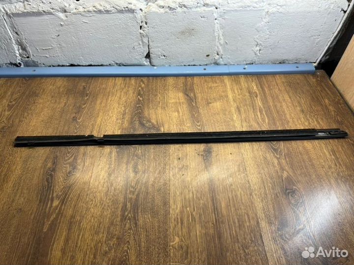 Молдинг стекла задний левый Chery Fora А21 2 2008