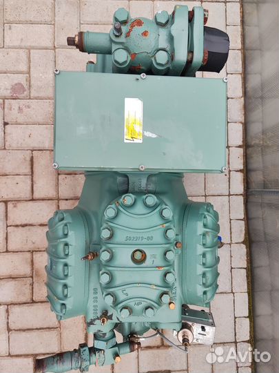 Холодильный компрессор