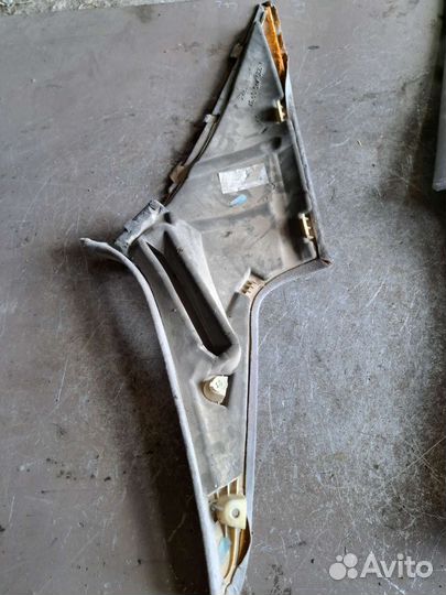 Обшивка стойки задний правый Mercedes w220