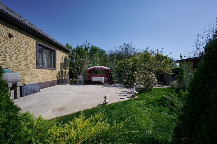 Дом 99 м² на участке 7 сот.