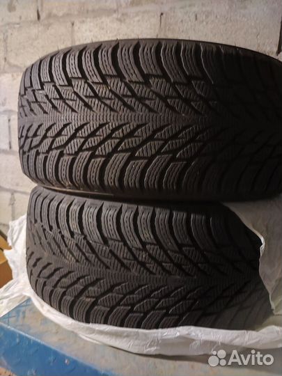 Nokian Tyres Hakkapeliitta 7 SUV 245/45 R18