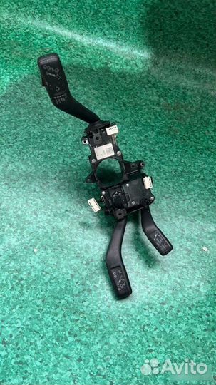 Подрулевой переключатель Volkswagen Passat Cc