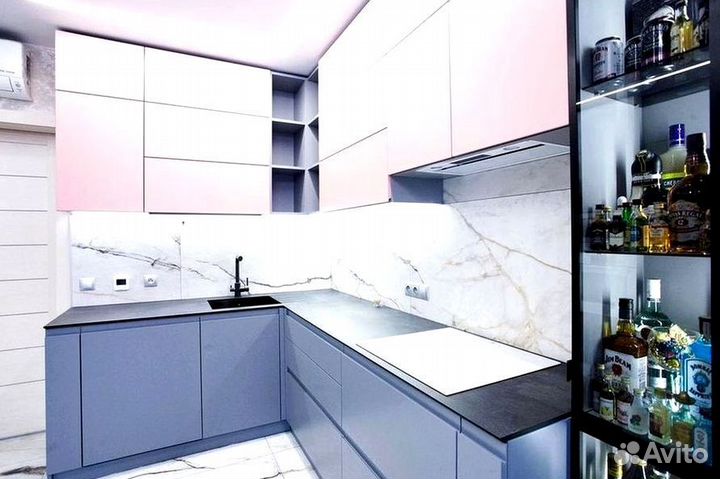 Кухонный гарнитур в современном стиле на заказ в М