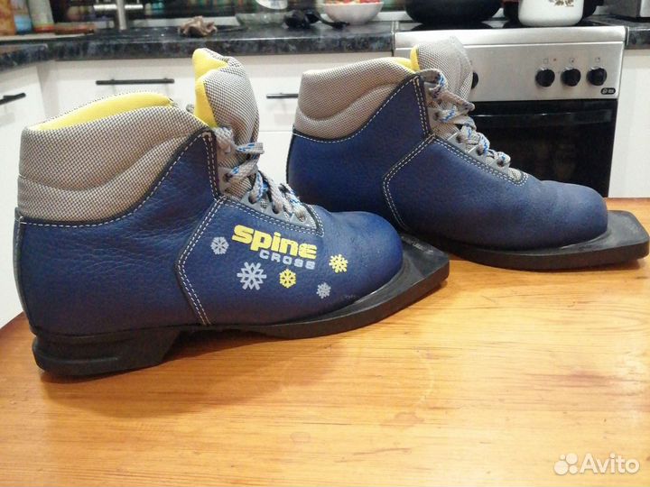 Лыжные ботинки. Хорошие