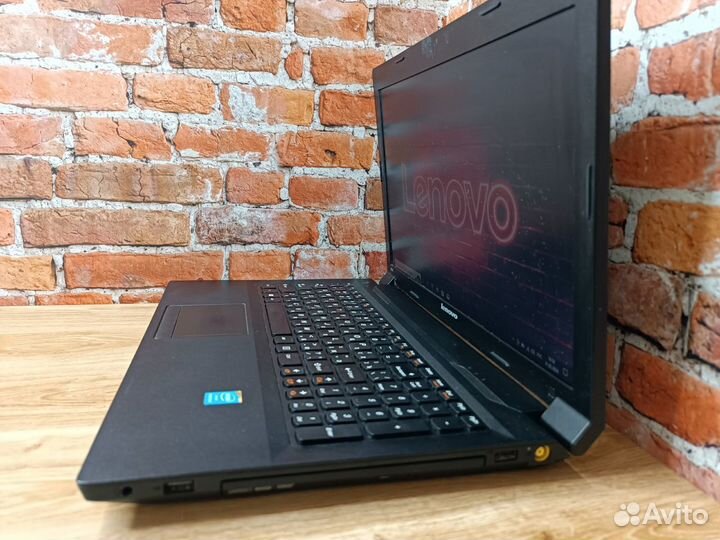 Ноутбук Lenovo b590