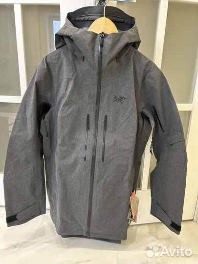 Костюм горнолыжный женский Arcteryx