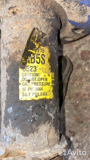 Стойки амортизаторов в сборе Опель Зафира С