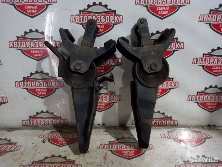 Подушка кабины Isuzu Elf NKR71E 4HG1 1999