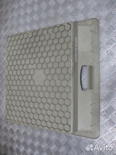 Лоток Volvo 82158227