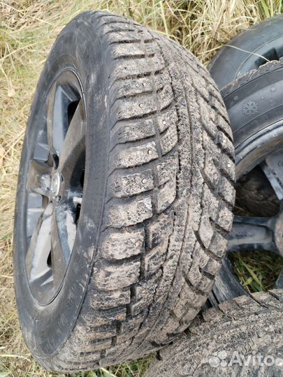 Kumho I'Zen RV Stud KC16 235/60 R18