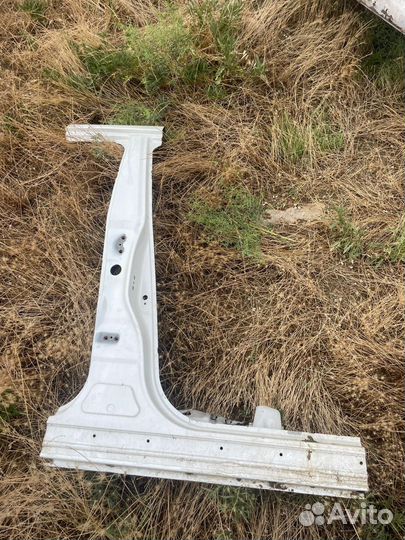 Toyota Lc200 Стойка с порогом