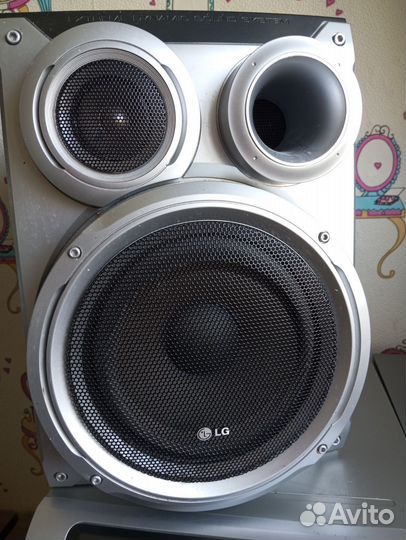 Музыкальный центр с караоке