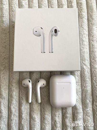 Беспроводные наушники apple airpods