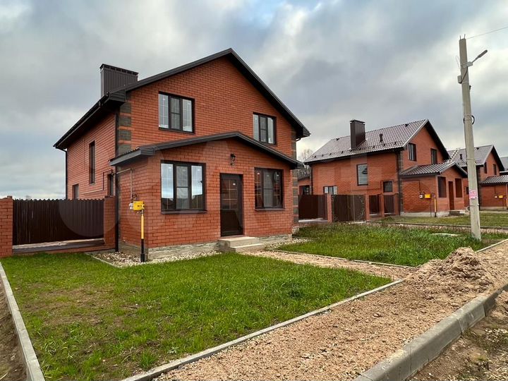 Коттедж 137 м² на участке 10 сот.