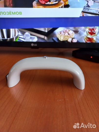 Лампа для ногтей led. В подарок отдам зажим-клипсы