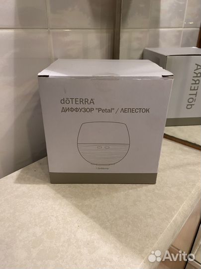 Аромадиффузор Doterra Petal 
