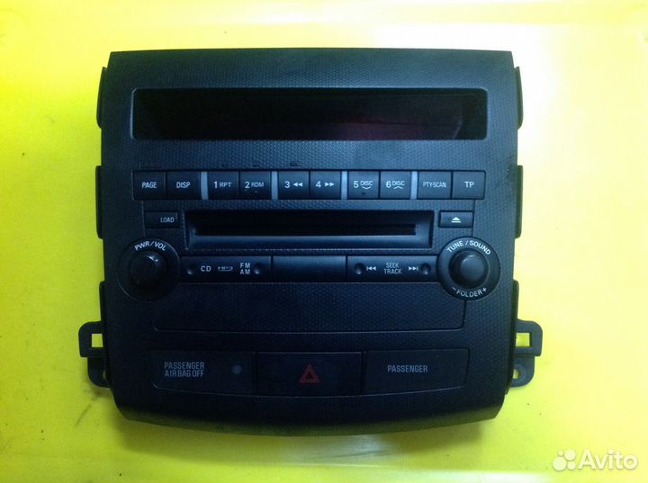 Панель лицевая для Mitsubishi Outlander xl 2010 г