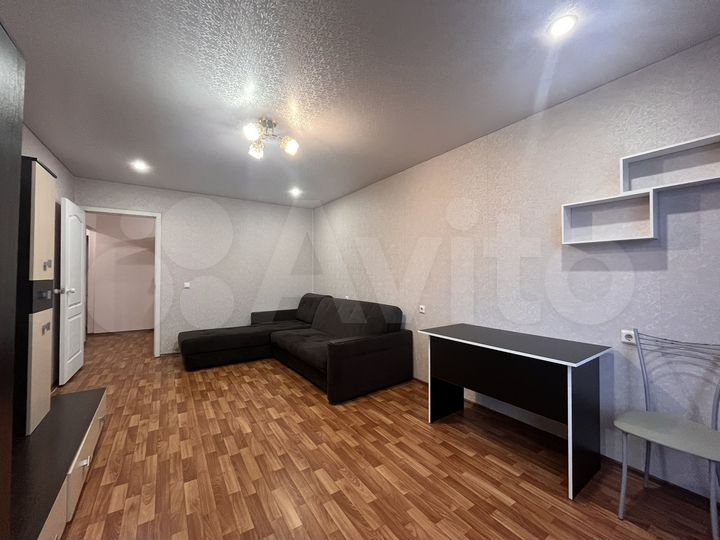 2-к. квартира, 61 м², 7/18 эт.