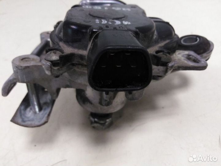 Моторчик стеклоочистителя передний Nissan Teana