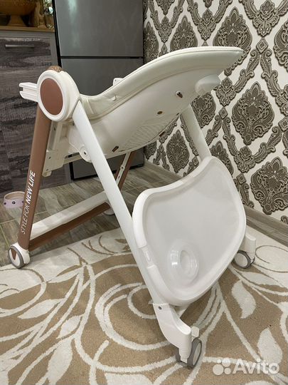 Стульчик для кормления happy baby berny v2