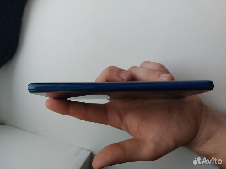 Xiaomi Redmi 8, 3/32 ГБ