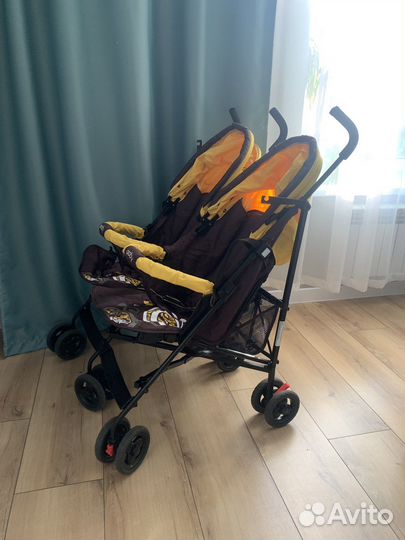 Коляска для двойни