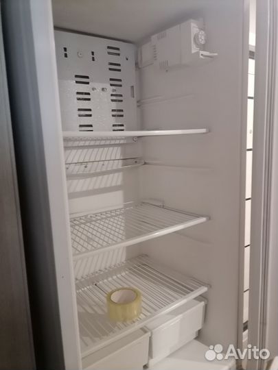 Холодильник Бирюса