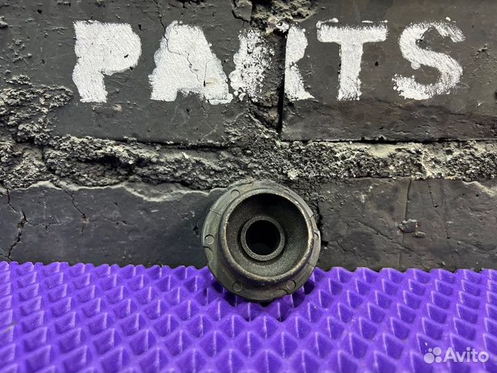 Подушка радиатора Toyota Camry AVV50