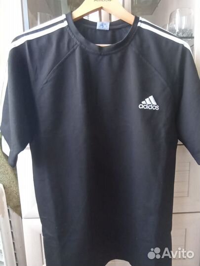 Костюм Adidas футболка+ шорты,р.50