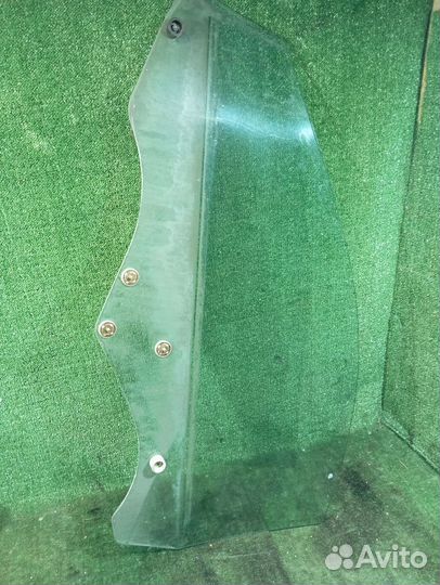 Стекло передней правой двери Toyota Celica T230