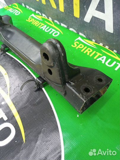 Балка поперечная передняя Kia Mohave 1 2008-2019