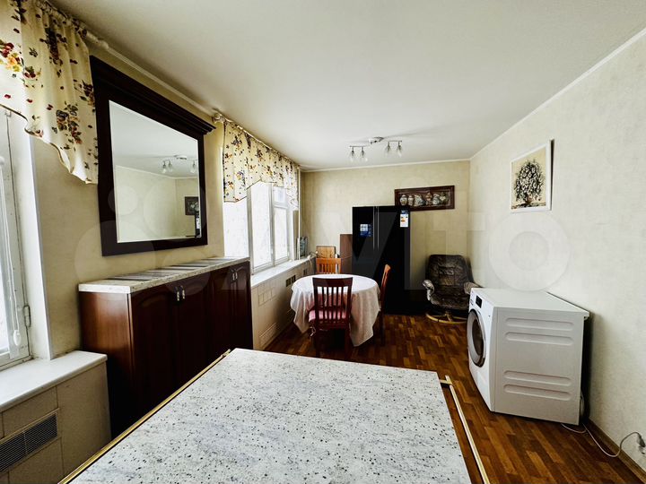 4-к. квартира, 70,9 м², 1/5 эт.