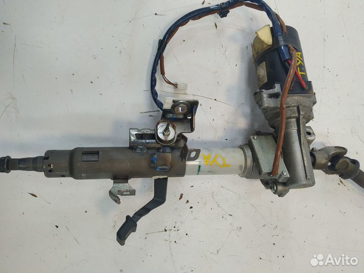 Toyota Yaris Усилитель руля с эур 45200 - 0D112