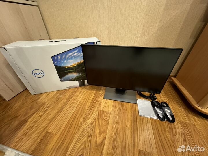 Монитор Dell UltraSharp u2718q 27